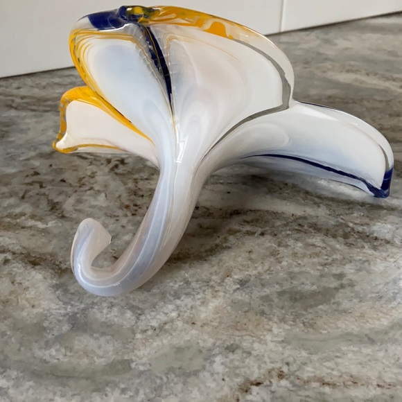 NEW Handmade Murano, Italy Glass blown fllower - Picture 6 of 9